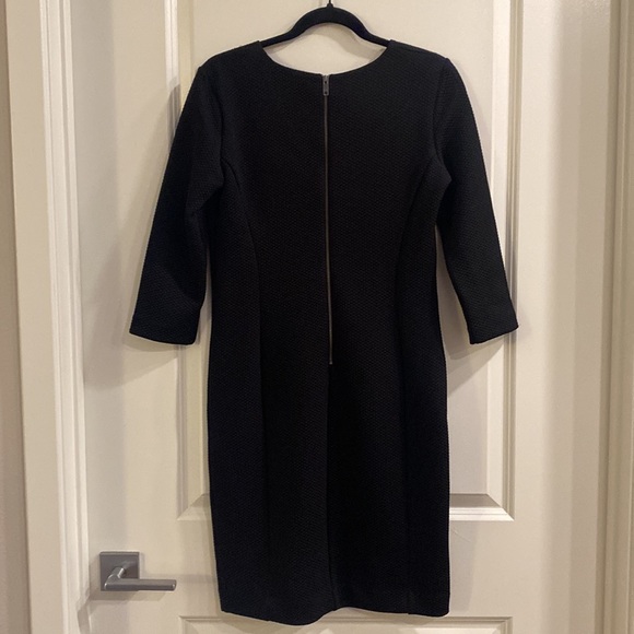 DKNY Women’s Black Dress Hexagonal Pattern 3/4 sleeve NWT - Picture 4 of 8